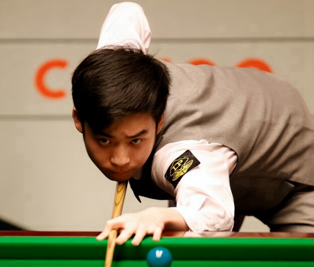 NBA尼克斯vs76人:布伦森关键传球稳住局面,阿努诺比末节发力,尼克斯 105-91 终结 76 人连败.