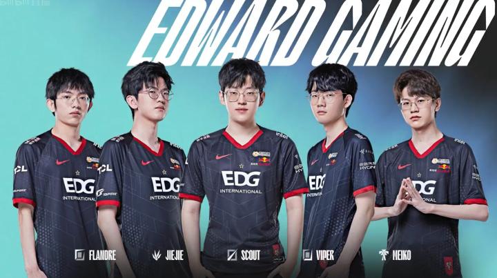 他已向国家 他已向国家