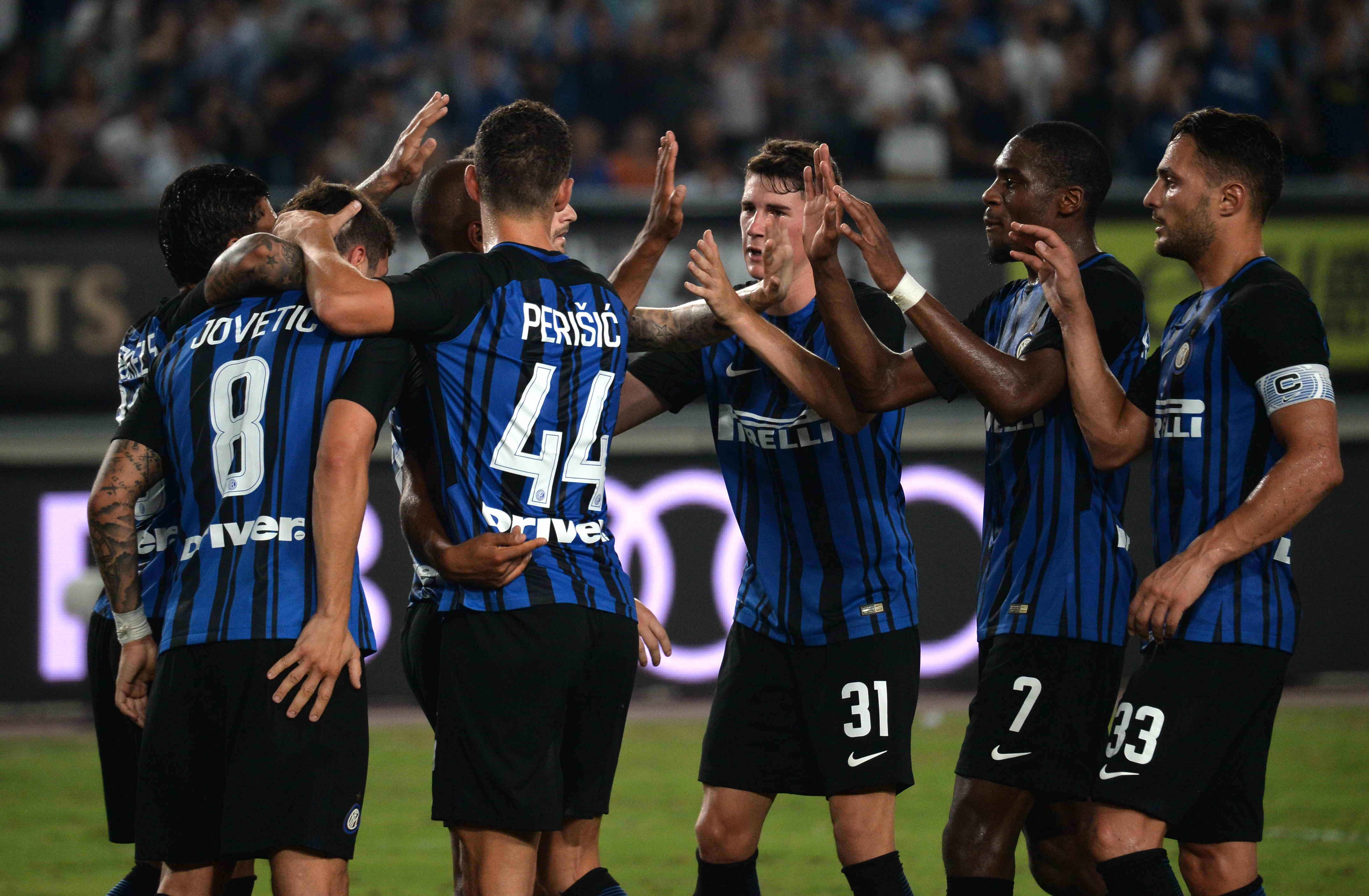 上面四把尺 上面四把尺